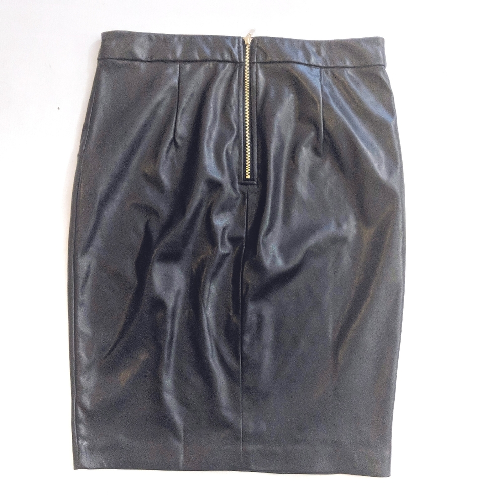 ❌SOLD❌DYNAMITE Vegan Leather Skirt - Picture 7 of 8